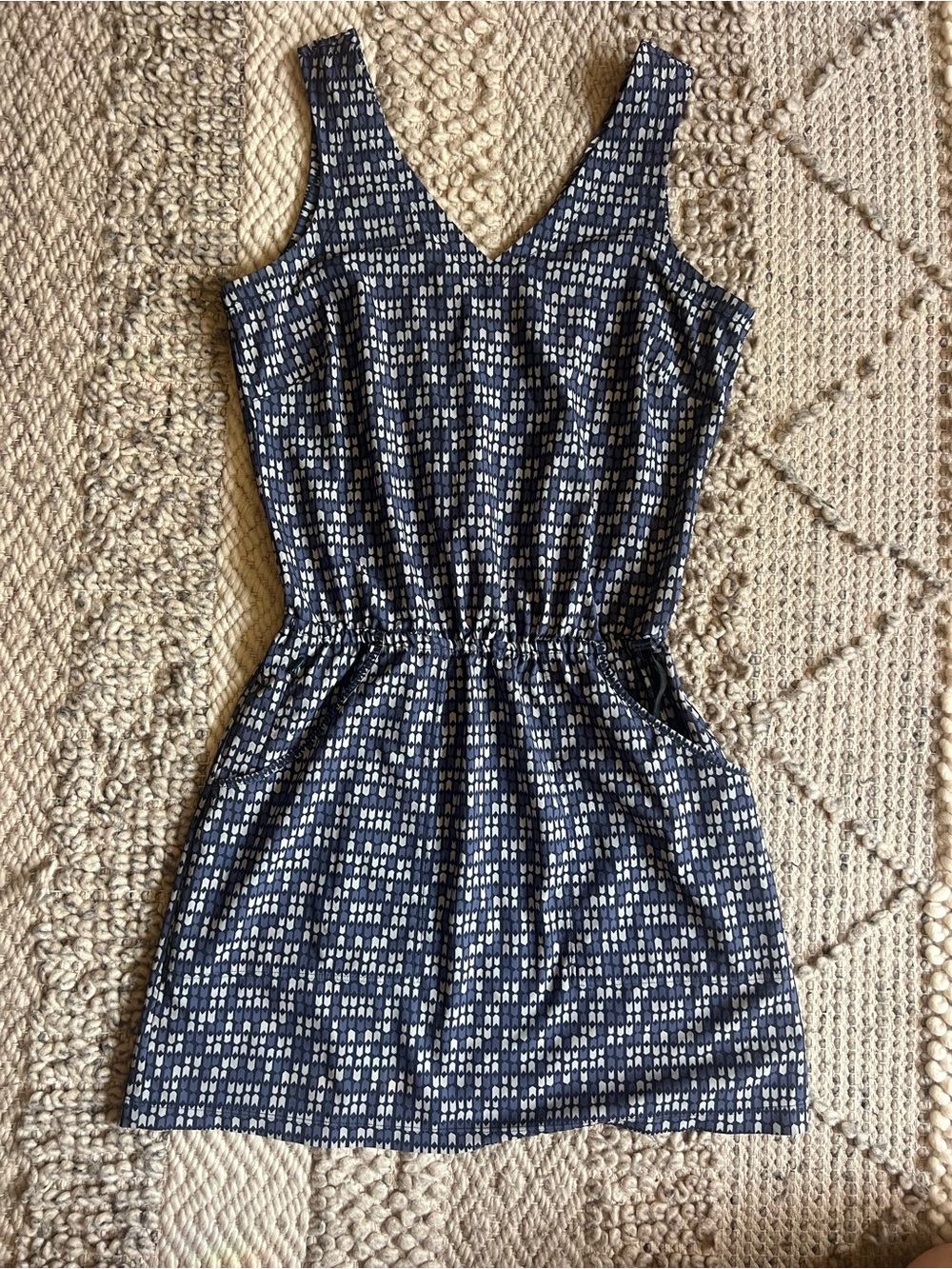 Toad&Co Navy and White Sleeveless V-Neck Mini Dress - Picture 2 of 6